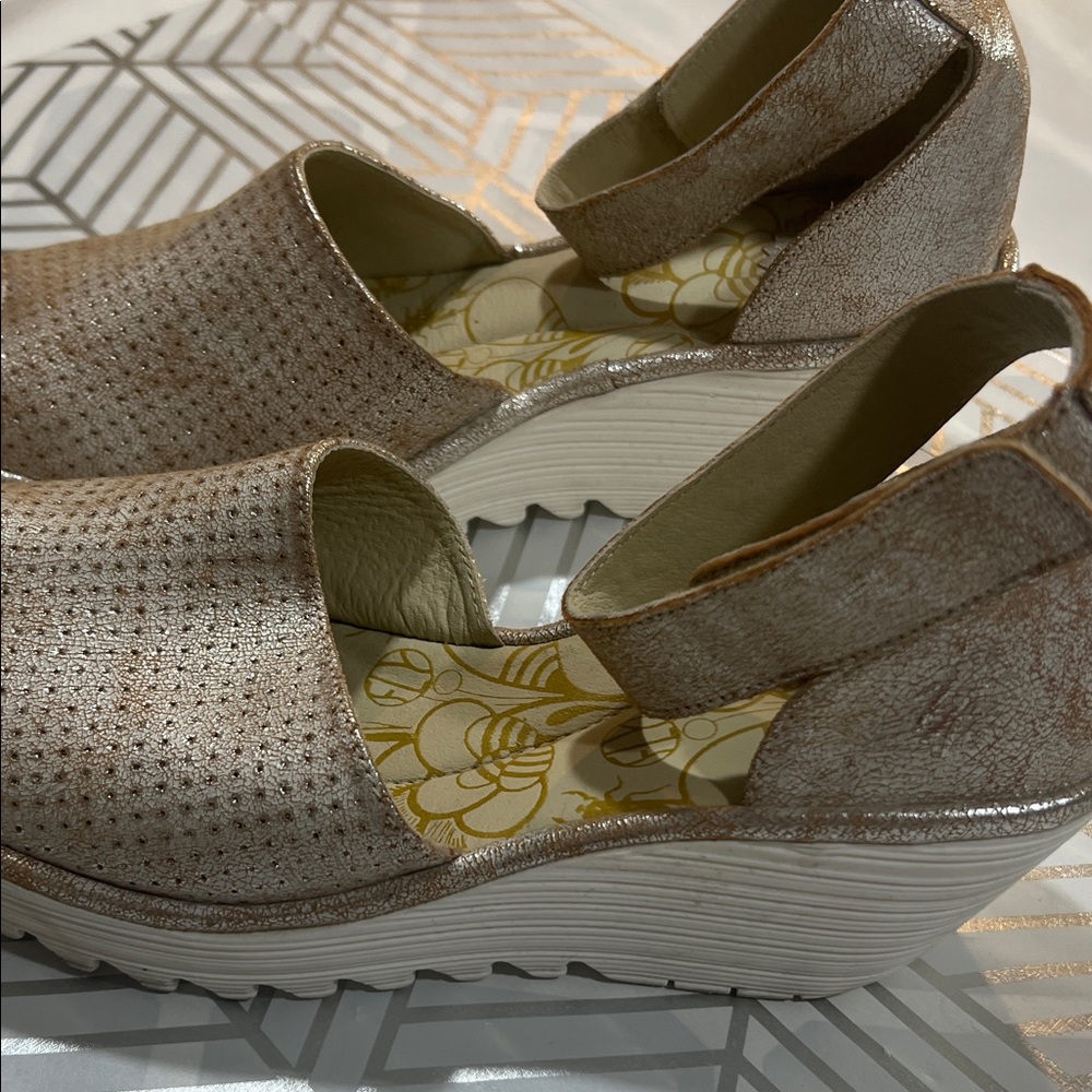 Fly London Women's Metallic Espadrilles - Picture 7 of 7